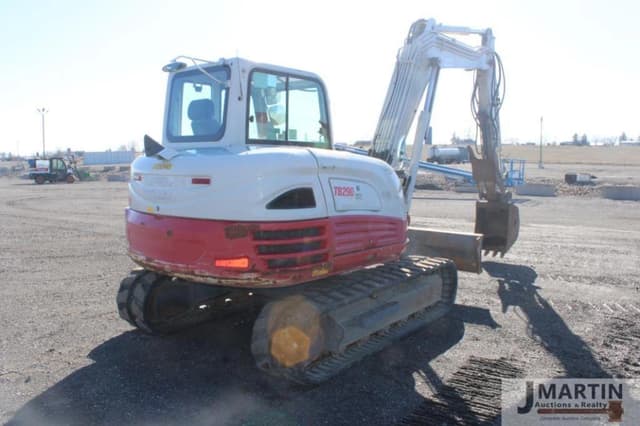 Image of Takeuchi TB290 equipment image 2