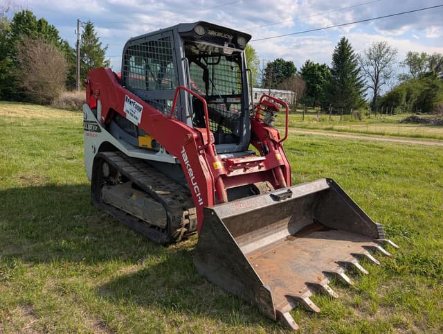 Image of Takeuchi TL10V2 equipment image 2