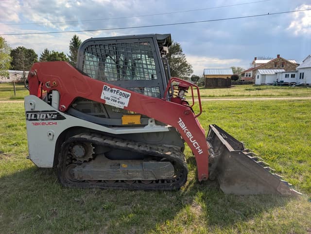 Image of Takeuchi TL10V2 equipment image 3