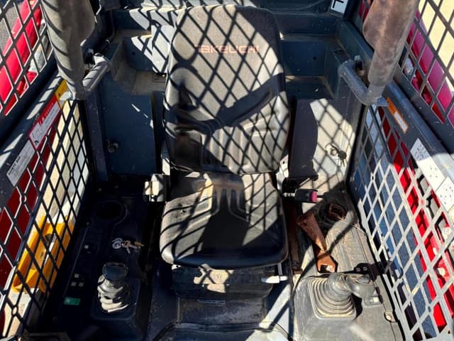 Image of Takeuchi TL10 equipment image 3