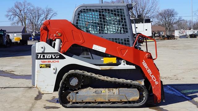 Image of Takeuchi TL10V2 equipment image 4