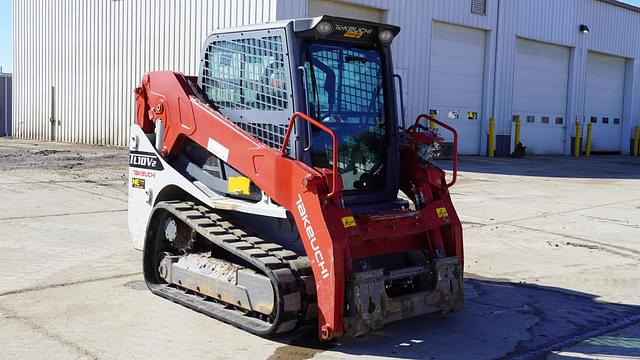 Image of Takeuchi TL10V2 equipment image 3