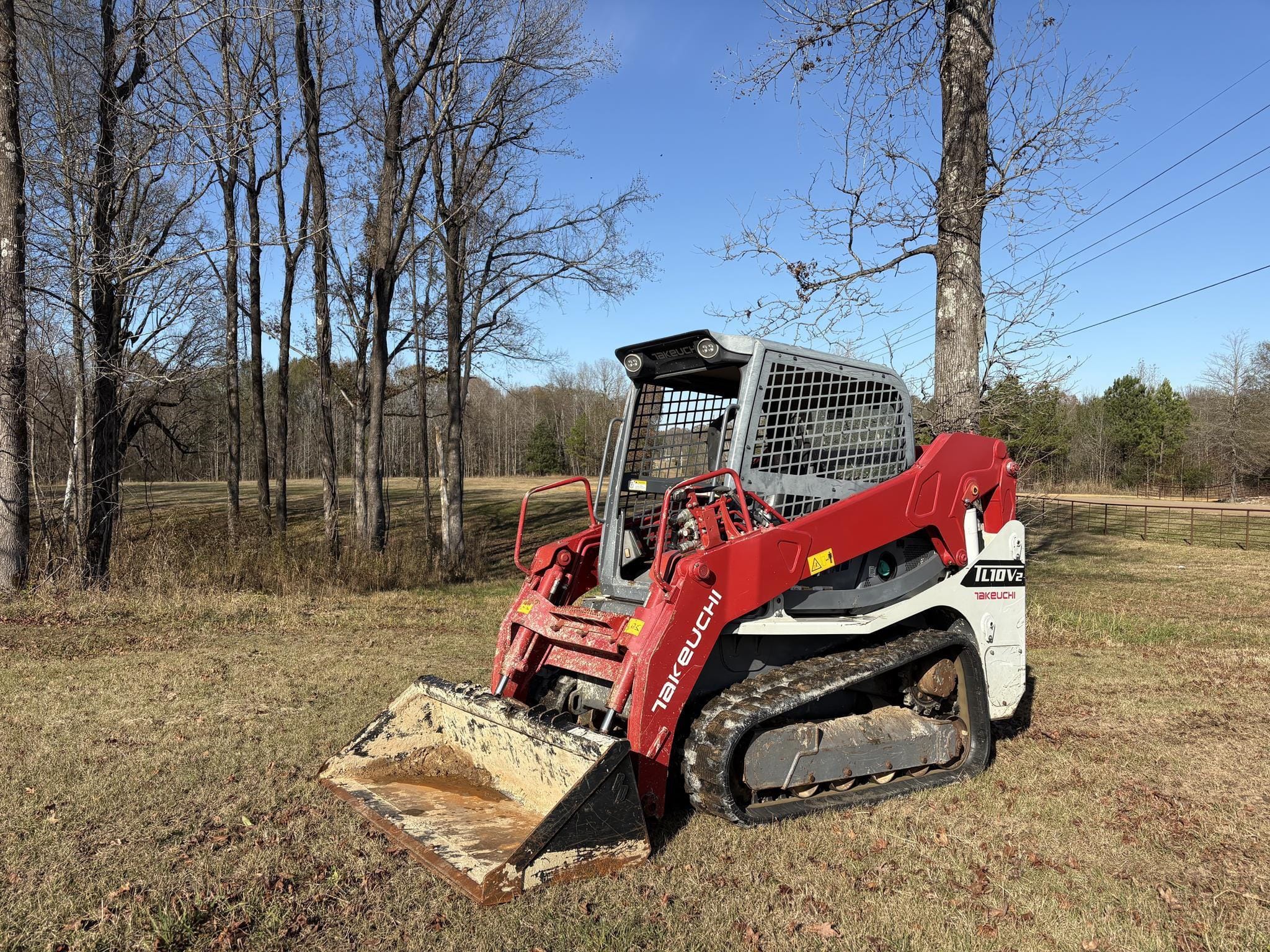 2021 Takeuchi TL10V2 Equipment Image0