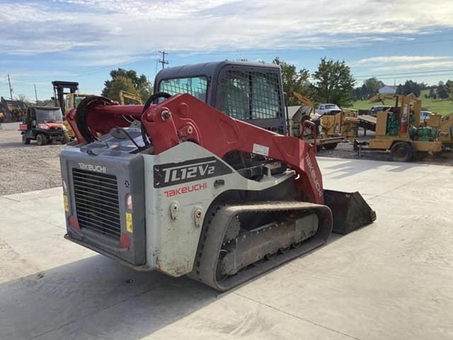 Image of Takeuchi TL12V2 equipment image 3