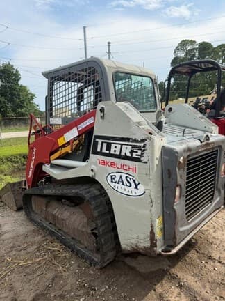 Image of Takeuchi TL8R2 equipment image 3