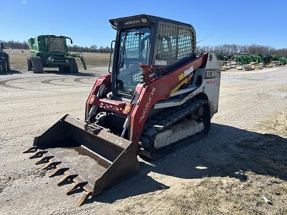 Image of Takeuchi TL8R2 equipment image 3