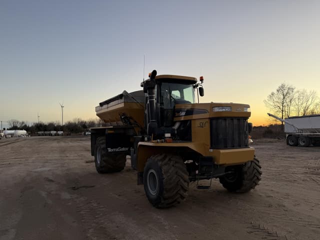 Image of Terra-Gator TG8400C equipment image 2