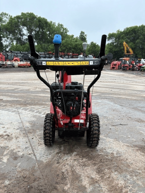 Image of Toro Power Max 824 equipment image 3