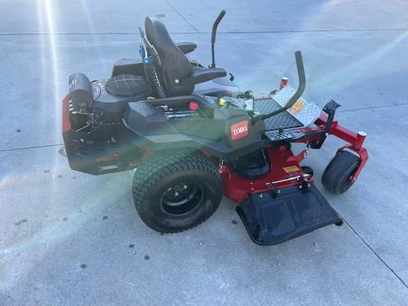 Image of Toro Titan equipment image 4