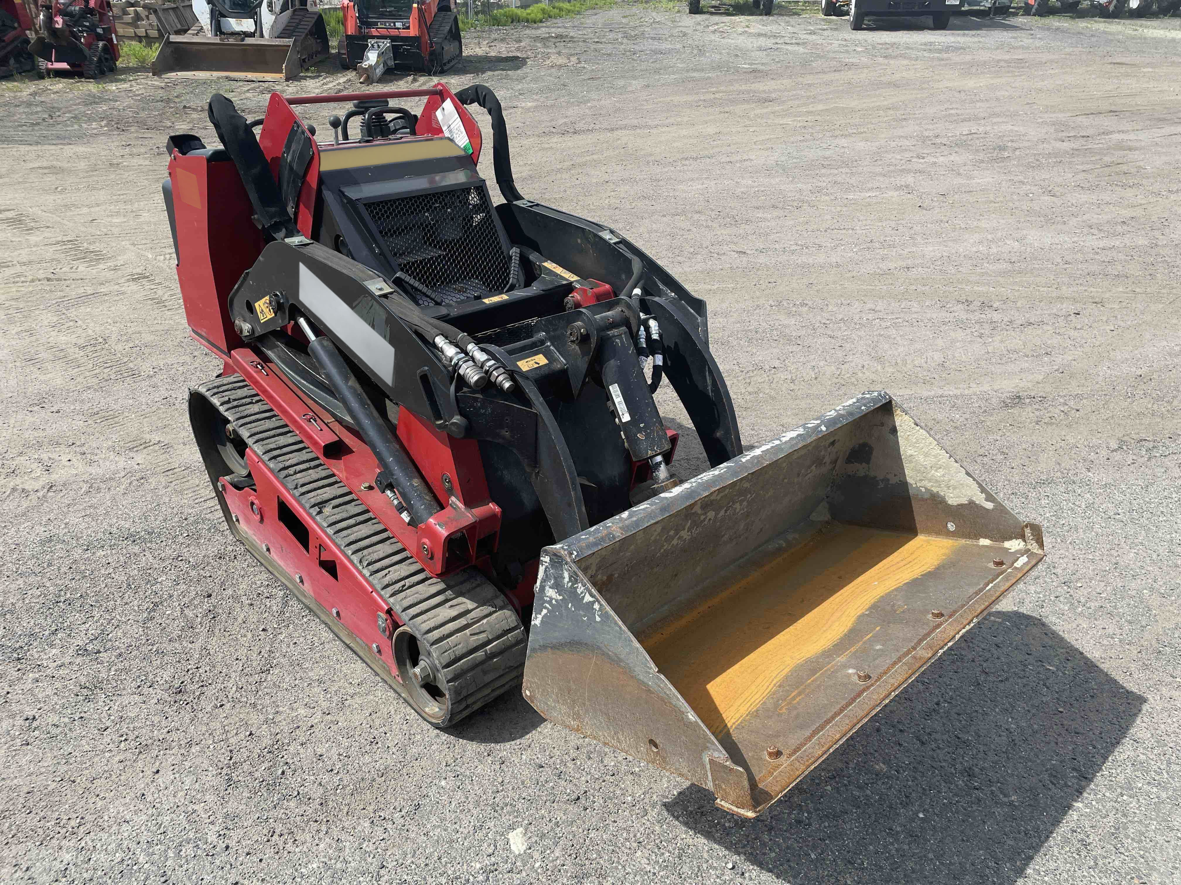 2021 Toro  Dingo TX-1000 Equipment Image0