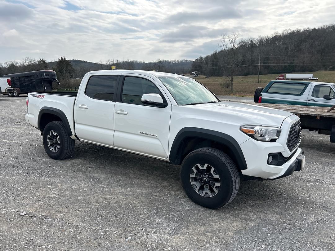 Image of Toyota Tacoma Primary image