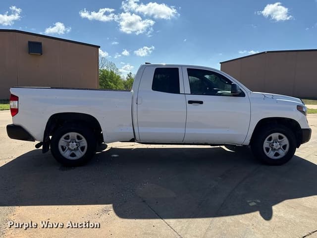 Image of Toyota Tundra equipment image 3