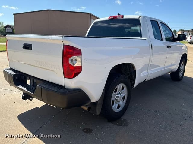 Image of Toyota Tundra equipment image 4