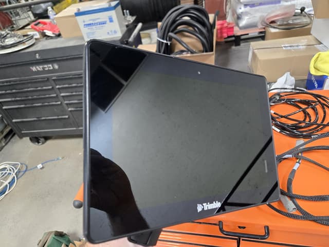 Image of Trimble GFX-750 equipment image 2