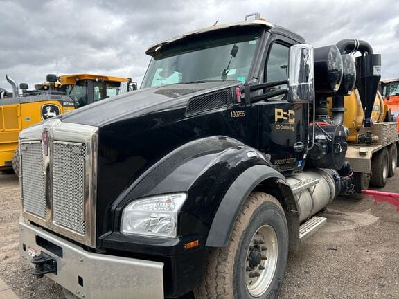 2021 Kenworth T880 Equipment Image0