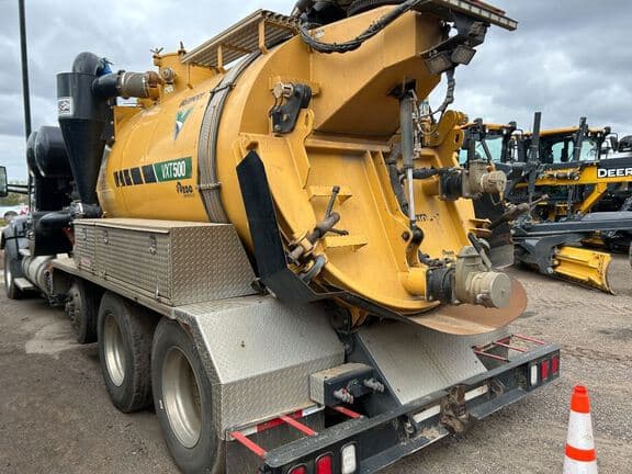 Image of Kenworth T880 equipment image 1