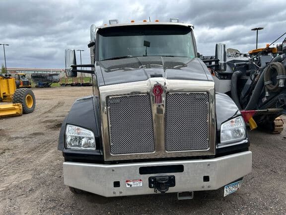 Image of Kenworth T880 equipment image 4