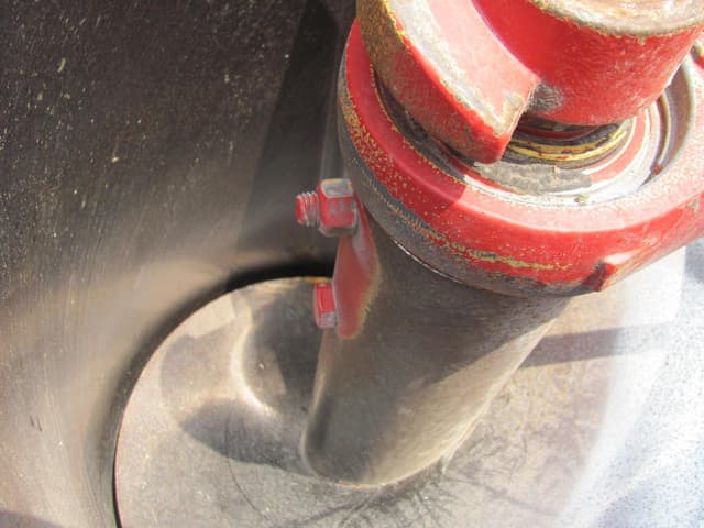 Image of Unverferth 1060 equipment image 4