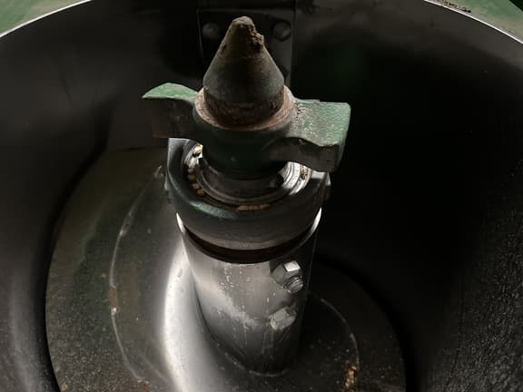 Image of Unverferth 1620 equipment image 3