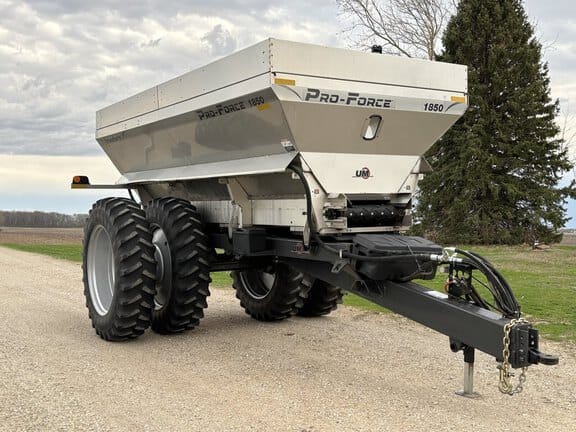 2021 Unverferth Pro Force 1850 Equipment Image0