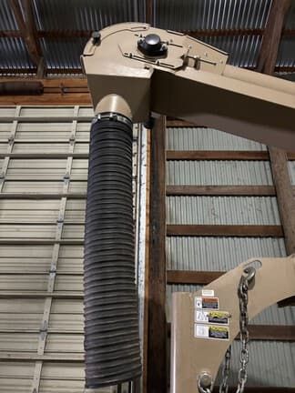 Image of Unverferth Seed Runner 3755XL equipment image 2