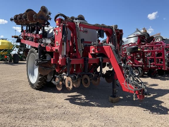 Image of Unverferth Nutrimax 2600 Primary image