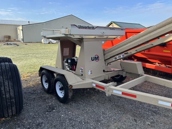 Image of Unverferth Seed Pro 210 equipment image 2