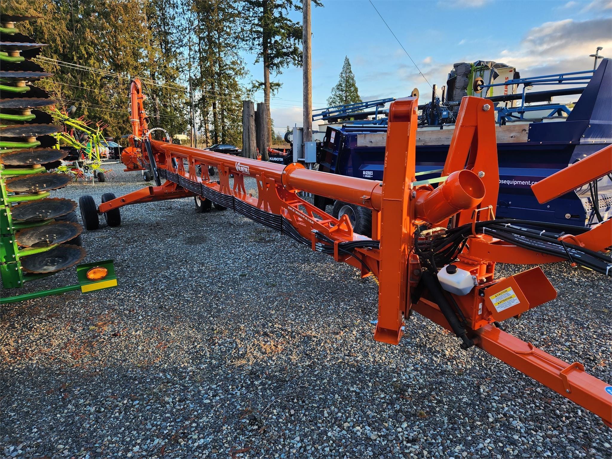 2021 ValMetal Ultra Pump 42 Equipment Image0