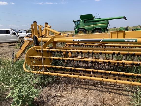 Image of Vermeer R2800 equipment image 4