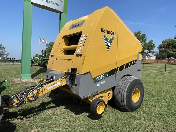 2021 Vermeer 604R Premium Equipment Image0