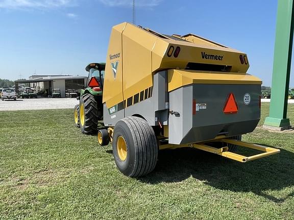 Image of Vermeer 604R Premium equipment image 2