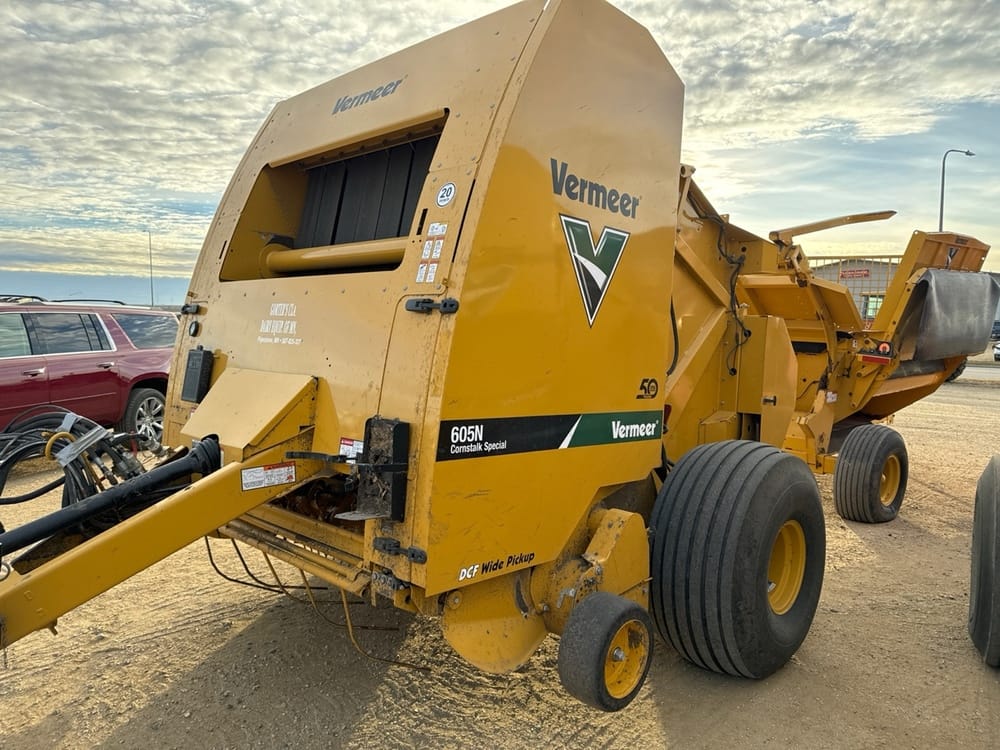 2021 Vermeer 605N Equipment Image0