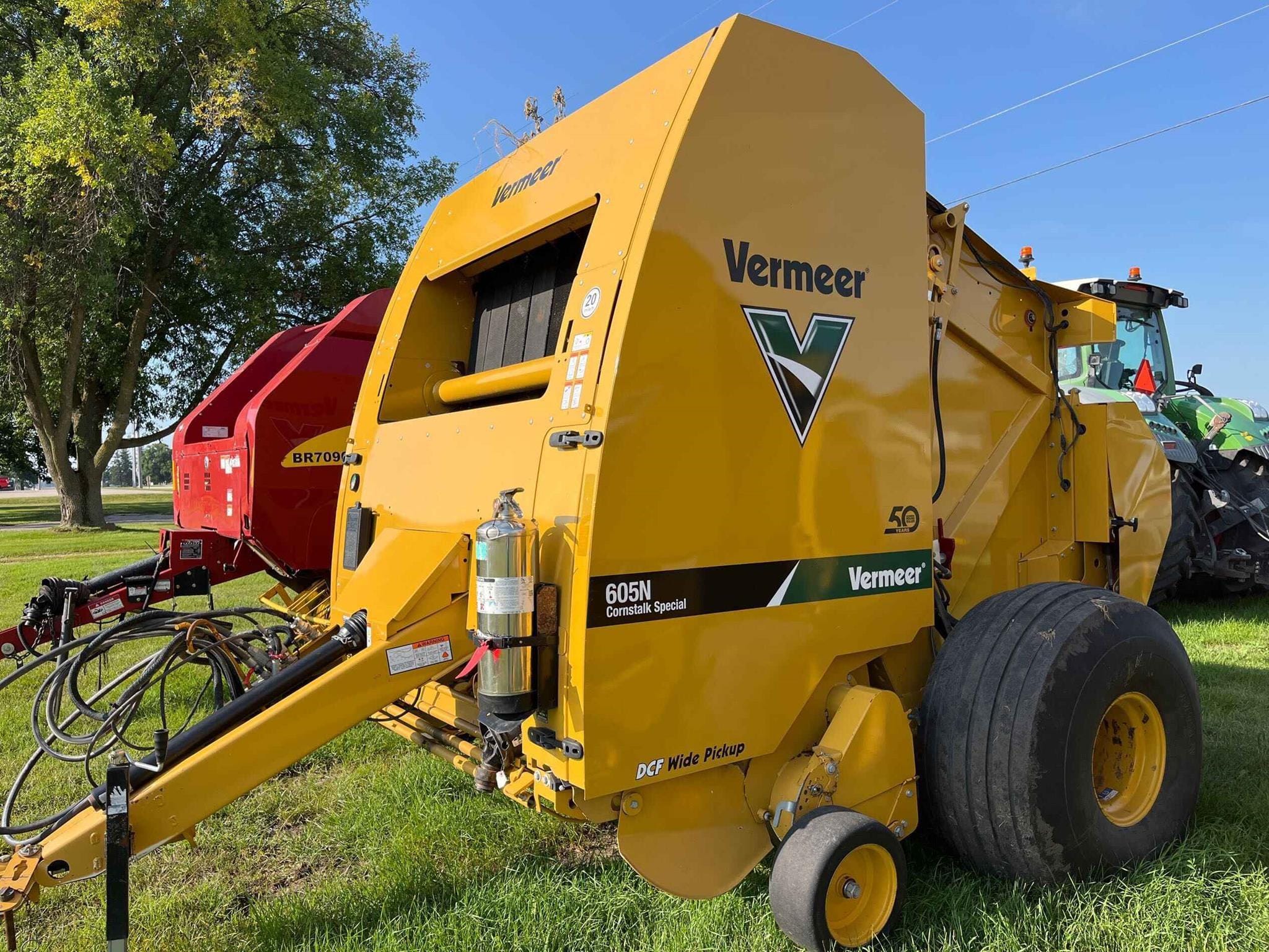 2021 Vermeer 605N Equipment Image0