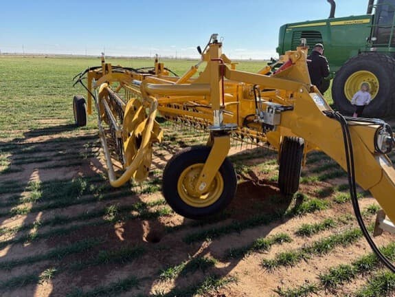 Image of Vermeer R2300 equipment image 3