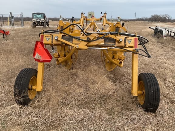 Image of Vermeer R2300 equipment image 4