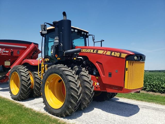 Image of Versatile 430 equipment image 1