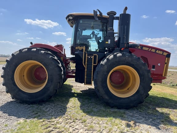 2021 Versatile 460 Equipment Image0