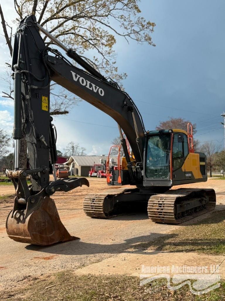 Main image Volvo EC200EL