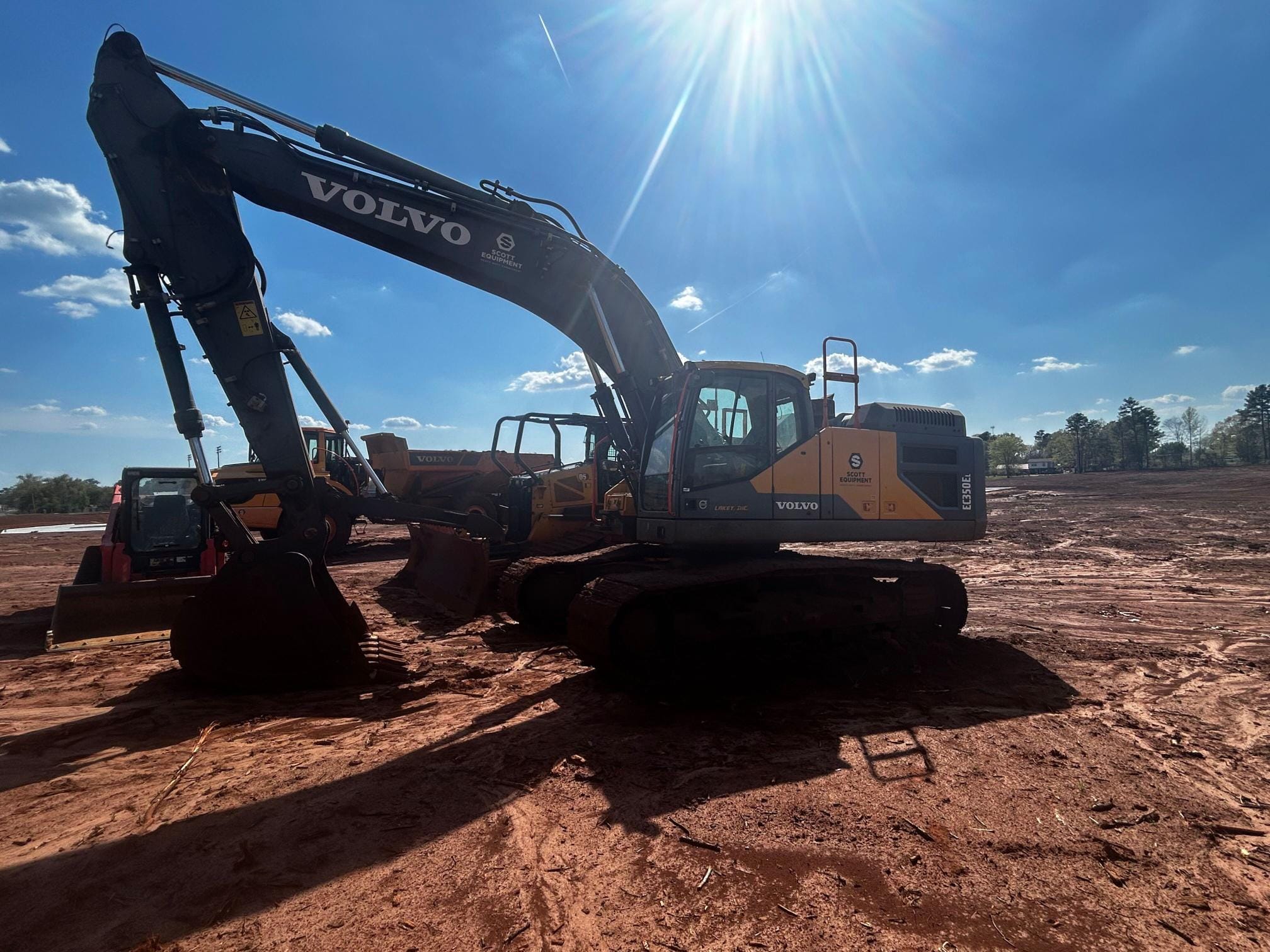 2021 Volvo EC350EL Equipment Image0