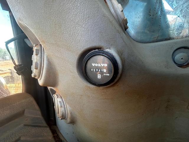 Image of Volvo EC350EL equipment image 3