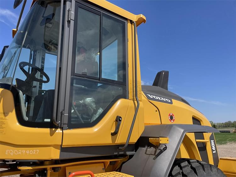 Main image Volvo L60H 11