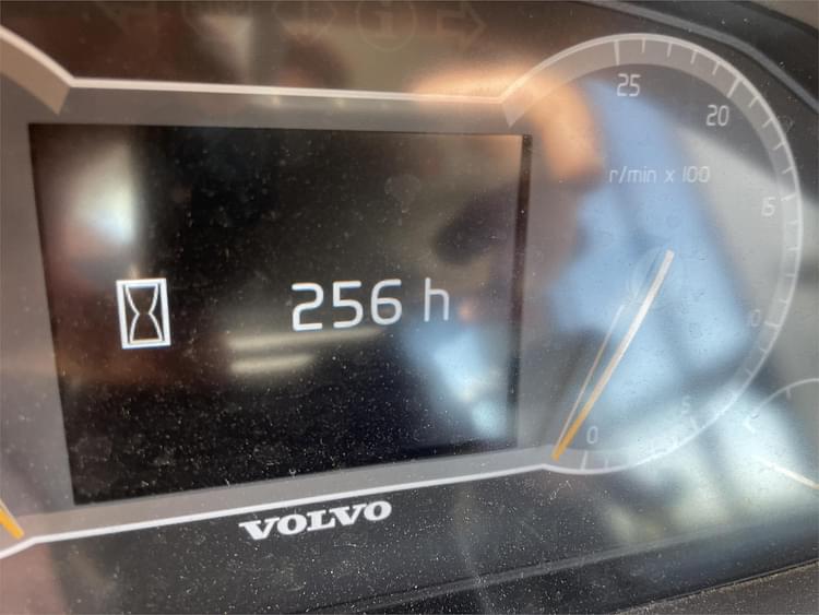 Main image Volvo L60H 28