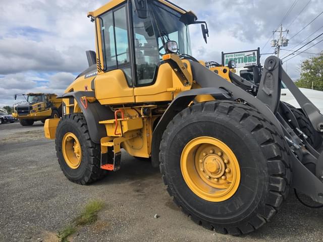 Image of Volvo L60H equipment image 3
