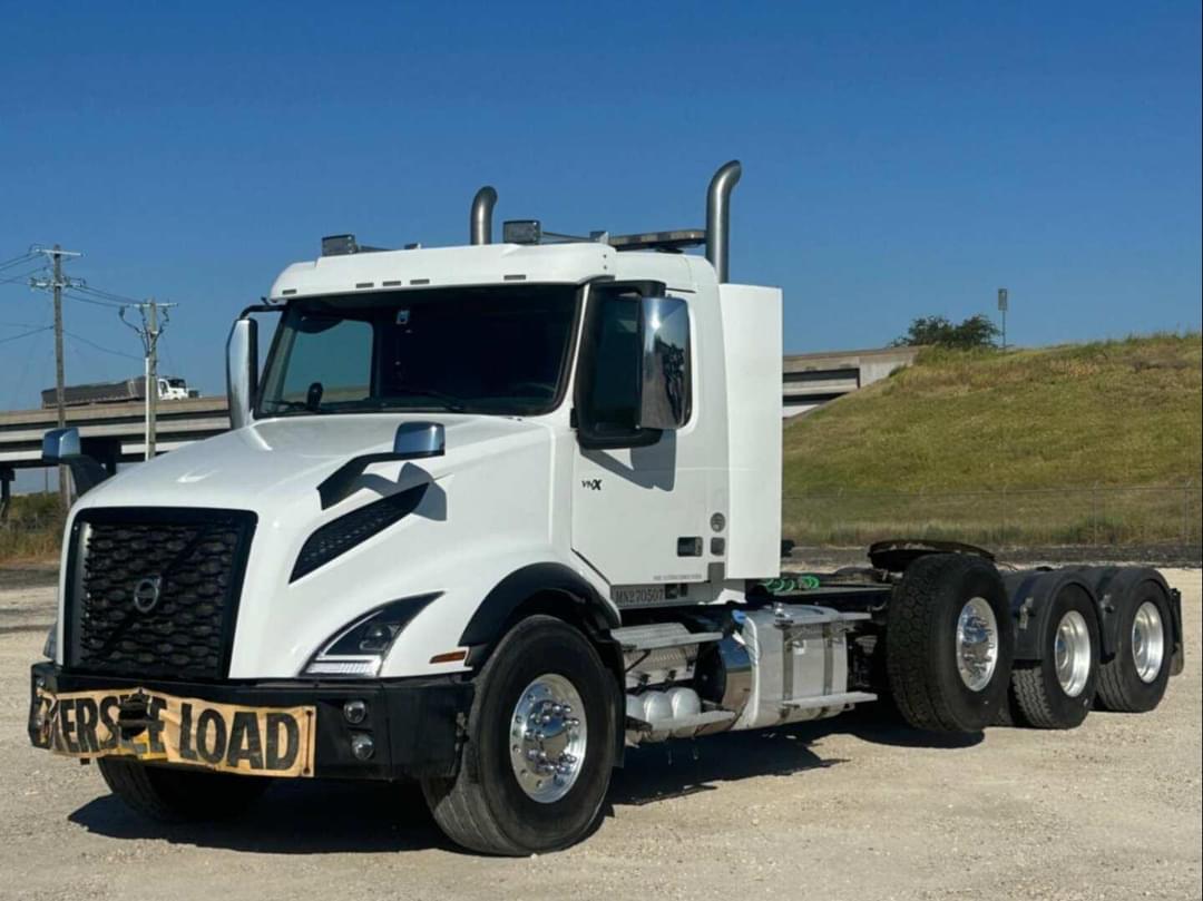 Image of Volvo VNL Primary image