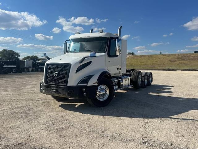 Image of Volvo VNL equipment image 1