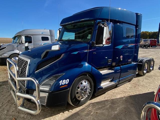 Image of Volvo VNL equipment image 1