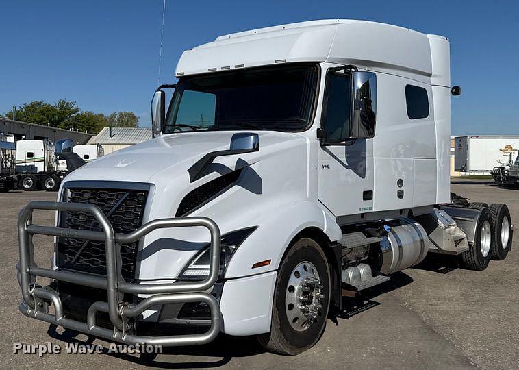 Image of Volvo VNL Primary image
