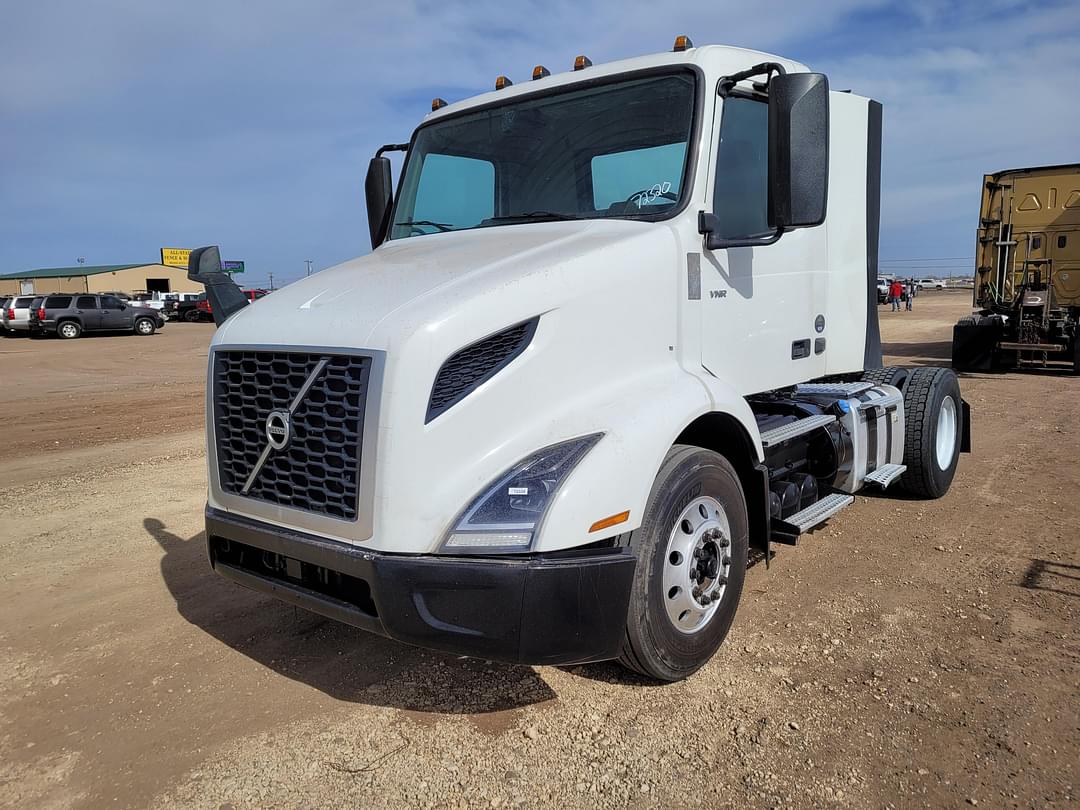 Image of Volvo VNR Primary image