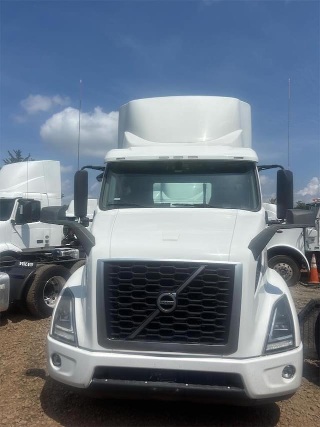 Image of Volvo D13 equipment image 2