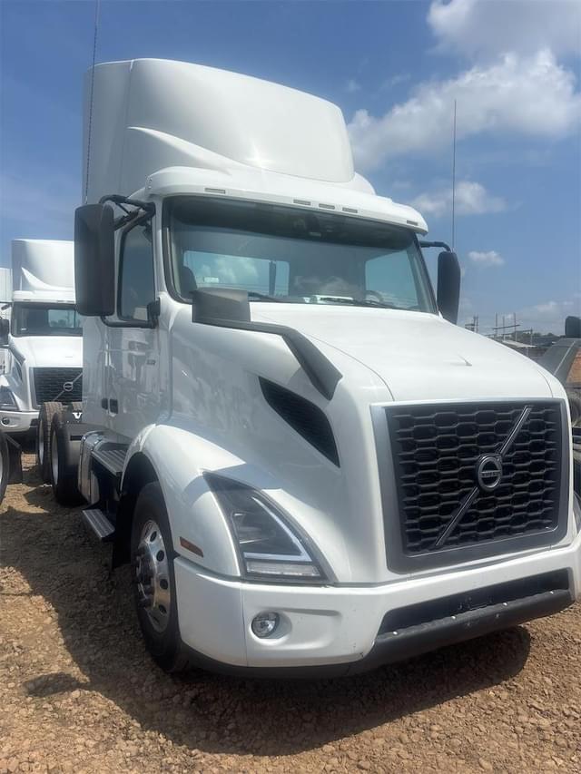 Image of Volvo D13 equipment image 3